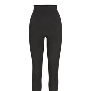 SKIMS | SCULPTING LEGGINGS | BLACK | SMALL